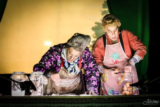 Il était une fois un loup qui adorait les gâteaux de Noël… 🌲🎅

Rejoignez-nous les 21 & 22 décembre 2025 pour vivre le spectacle « Les Gâteaux Magiques », une création de la compagnie Le Cri de la Fraise : conte, marionnettes, acrobaties de feu, musique, et une forêt devenue décor  de Noël. 

Les places sont limitées : réservez dès maintenant pour assurer votre place dans cette parenthèse féerique.
👉https://www.parc-de-courzieu.fr/les-gateaux-magiques-spectacle-de-noel-2025/

Photo : Jérôme Mastrovalerio Photographie